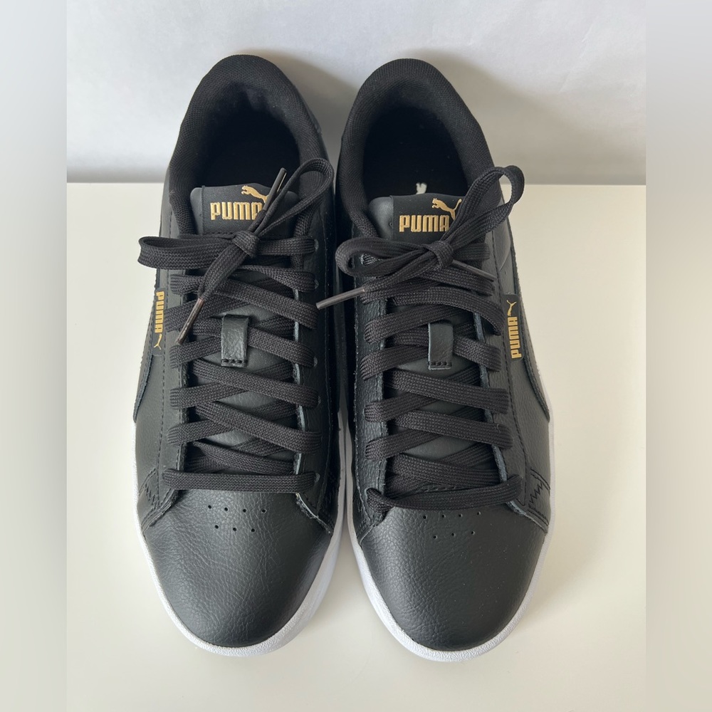PUMA Jada Sneakers